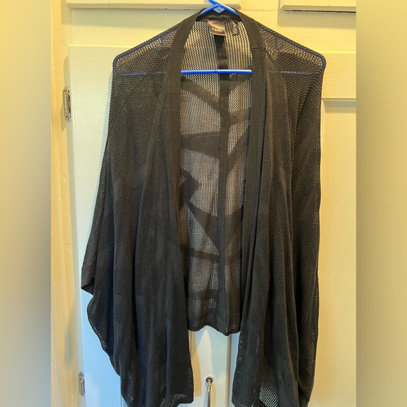 Pretty wrap with pattern - Picture 1 of 3